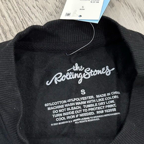 ROLLING STONE | Cropped Crewneck NWT - Picture 7 of 8
